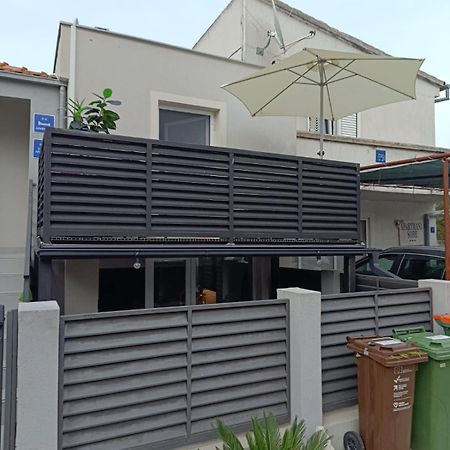 Studio & Apartment Biograd Paszman 比奥格勒·纳·莫鲁 外观 照片