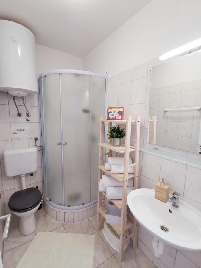 Studio & Apartment Biograd Paszman 比奥格勒·纳·莫鲁 外观 照片